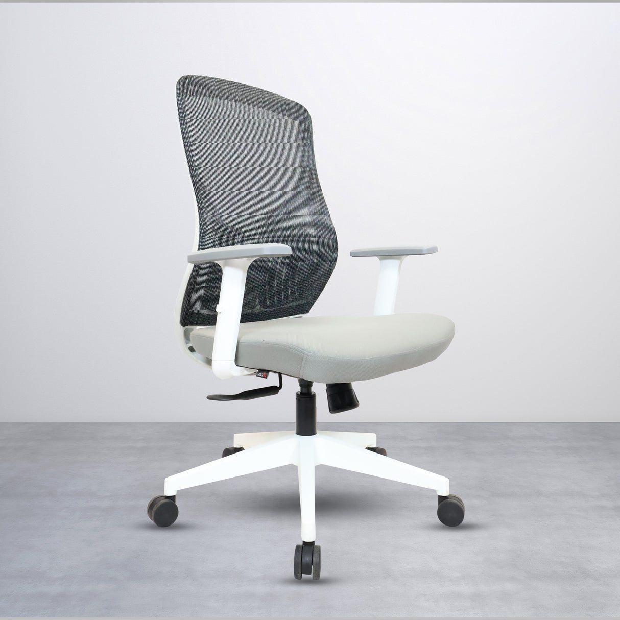 Sync Medium Back Chair Workstation chairs - makemychairs
